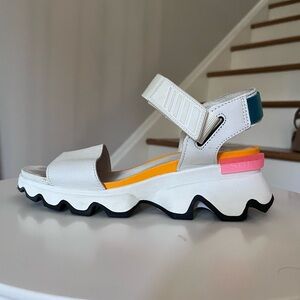 Women's Kinetic Sandal white size 7.5